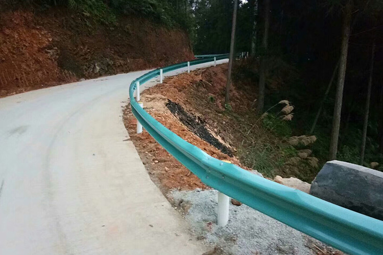 贵州波形护栏板-河南庞景实业有限公司