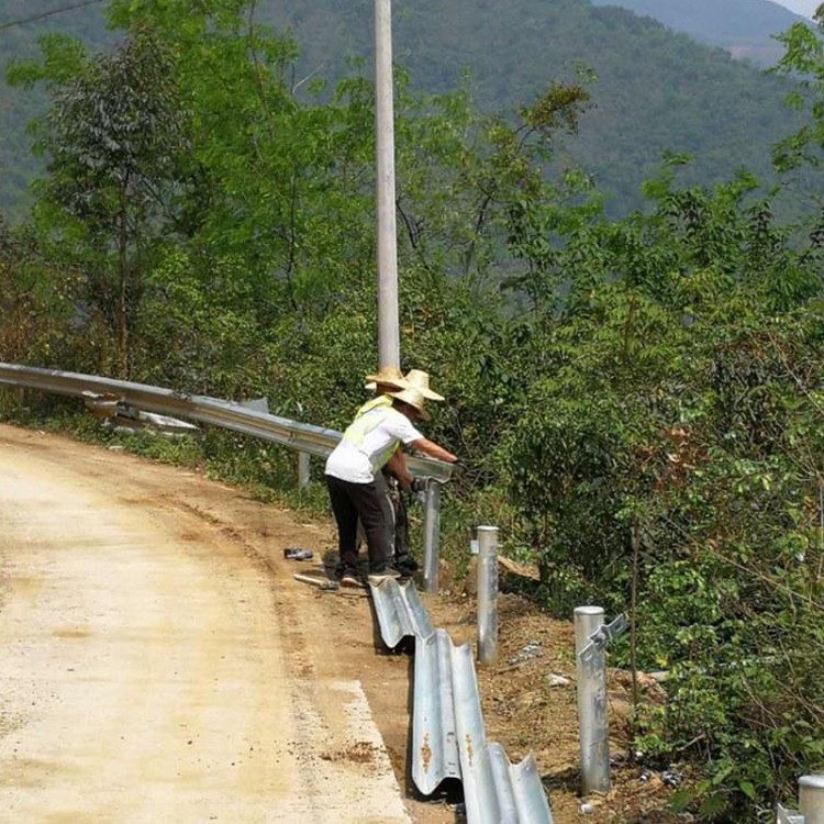 波形梁护栏端头-河南庞景实业有限公司