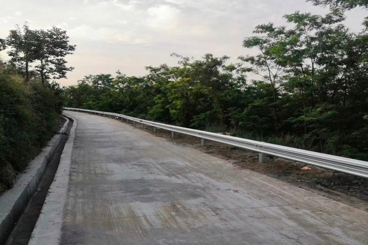 甘肃公路波形护栏-河南庞景实业有限公司