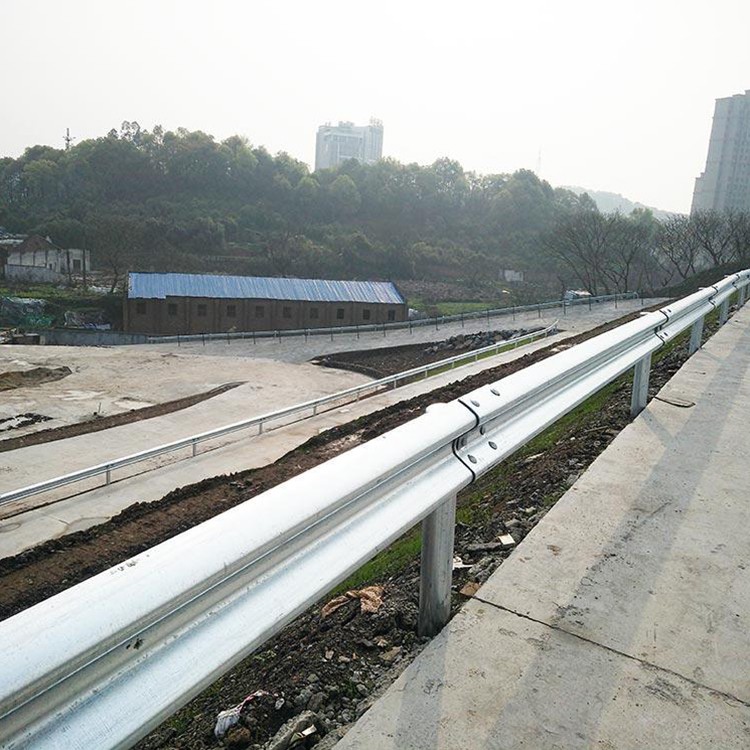 浸塑波形护栏-河南庞景实业有限公司