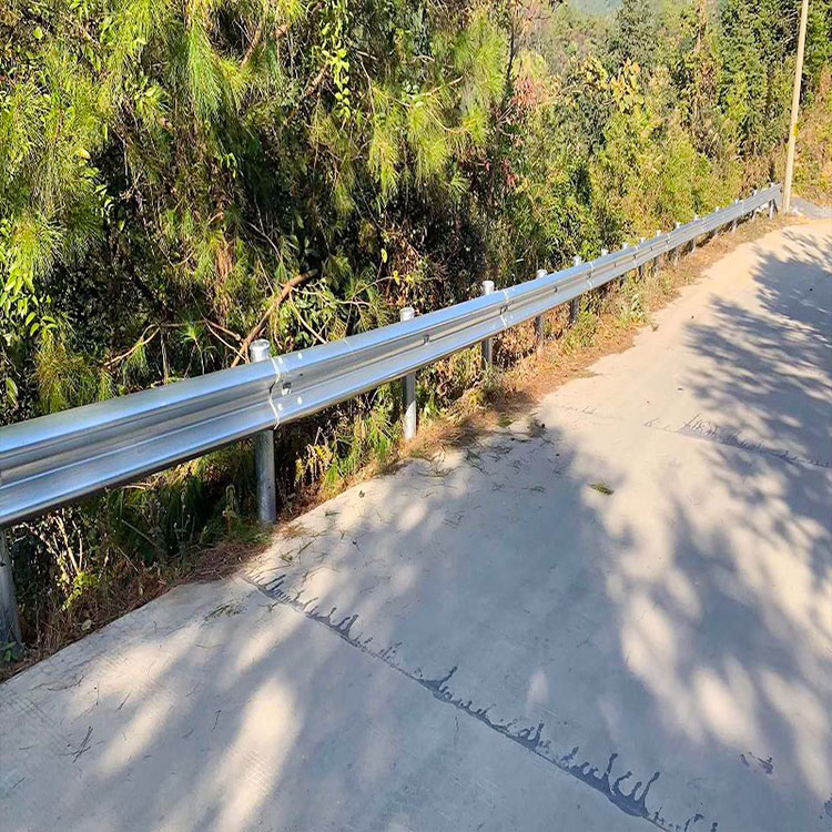 伊犁公路波形梁钢护栏板-河南庞景实业有限公司