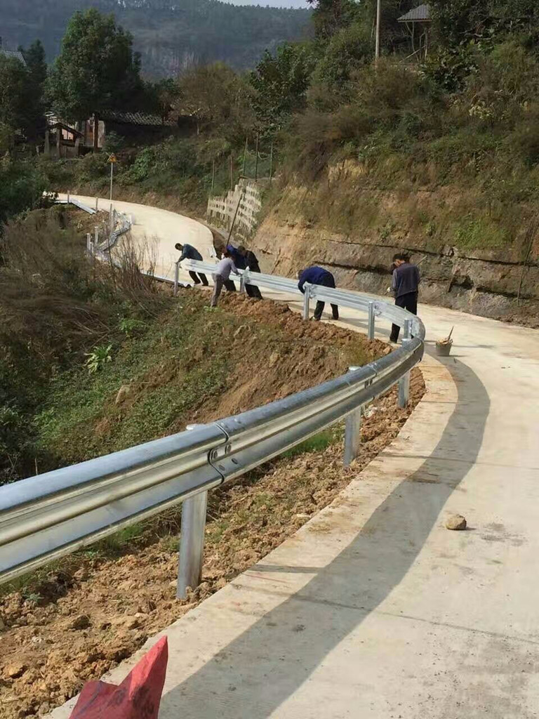 巩义波形护栏-河南庞景实业有限公司
