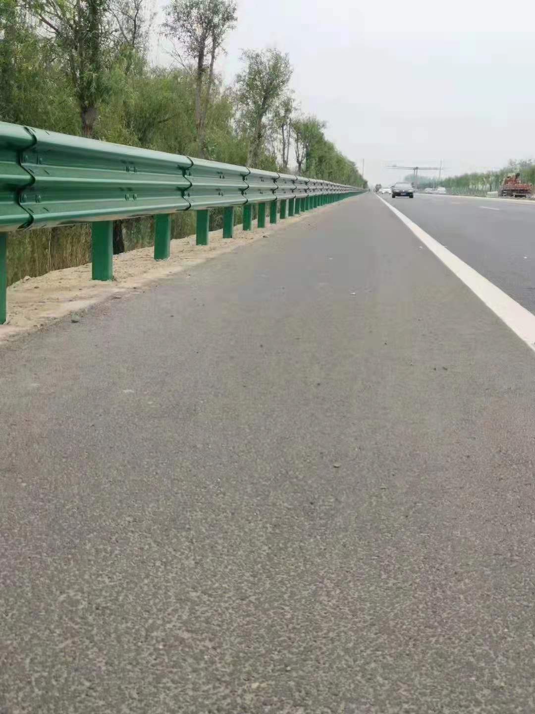 自贡高速波形护栏-河南庞景实业有限公司