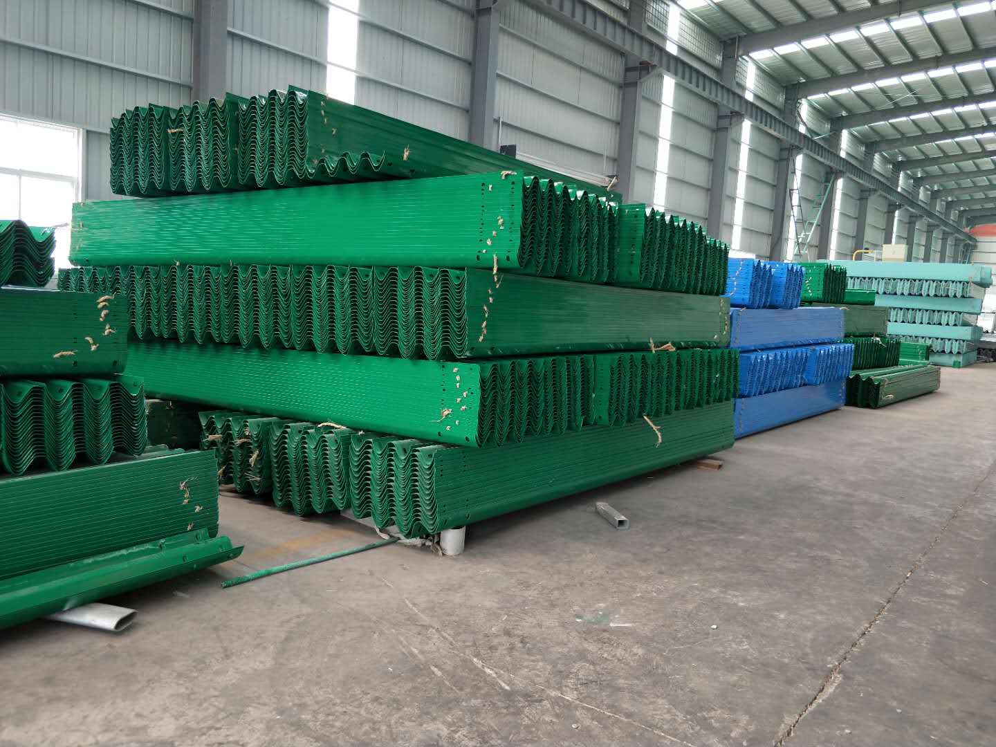 公路波形护栏型号-河南庞景实业有限公司