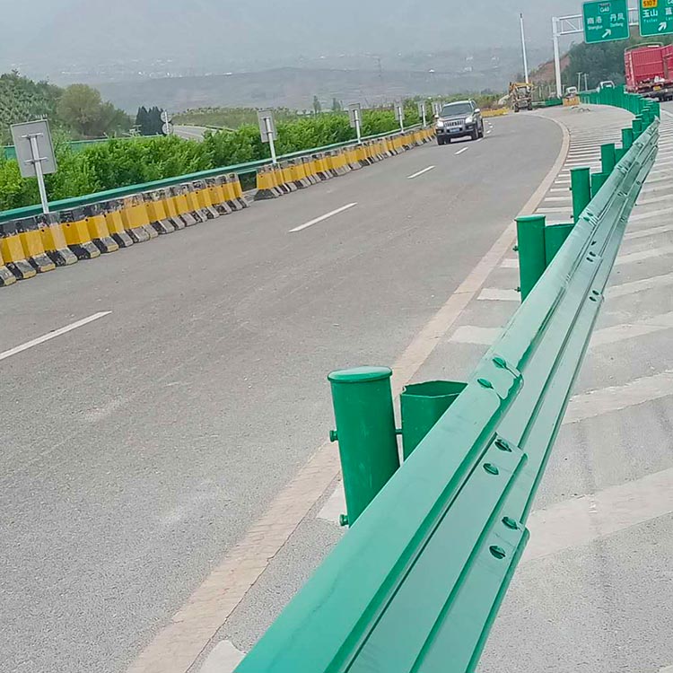 高速公路波纹防撞护栏-河南庞景实业有限公司