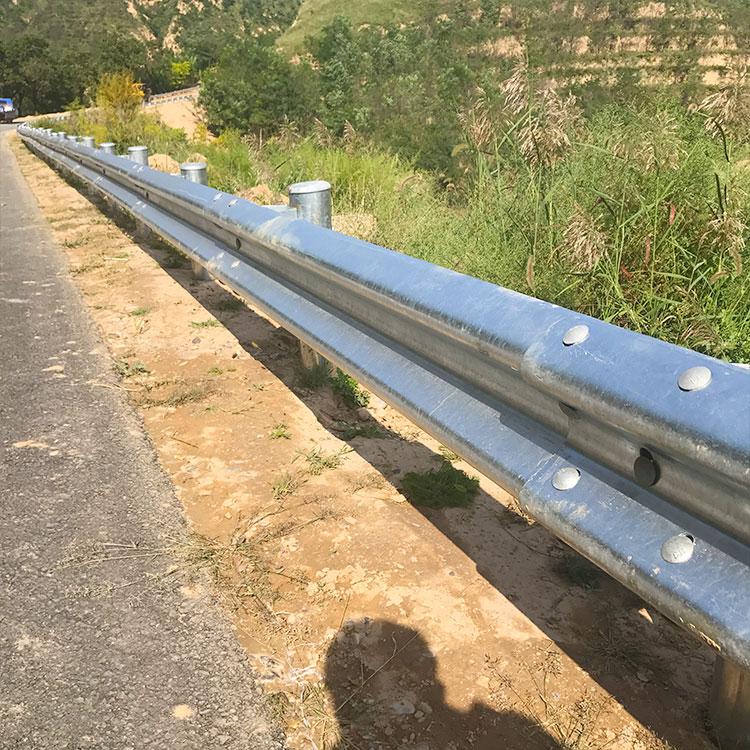 波形护栏的价钱-河南庞景实业有限公司